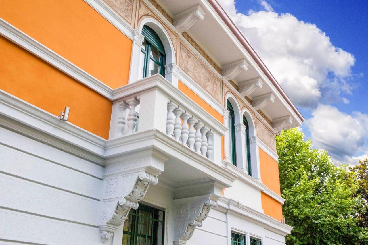 Villa Massari, Milan